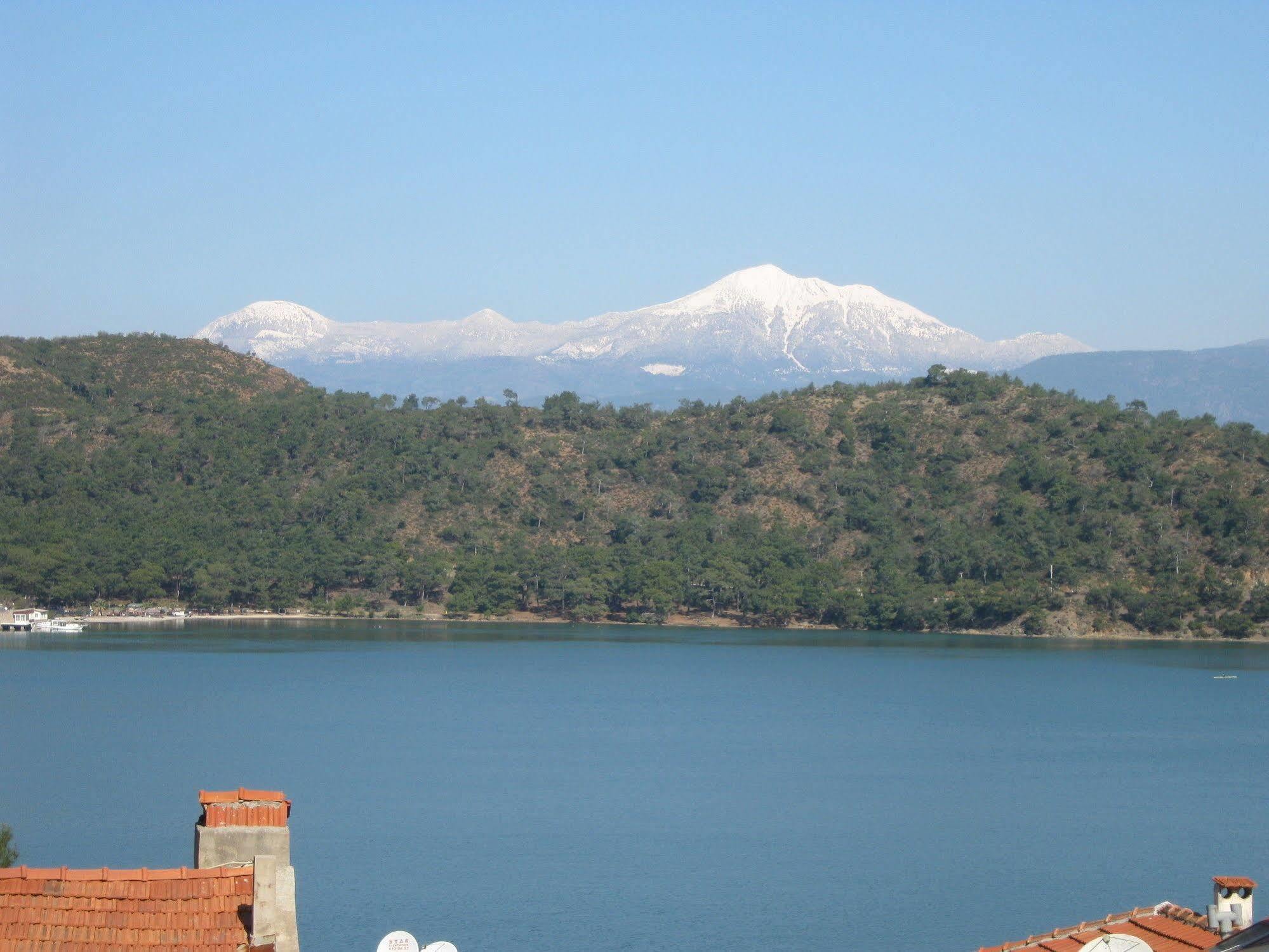 Ferah Hostel Monica'S Place Fethiye Exterior foto